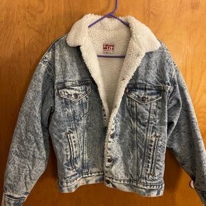 Levi vintage jacket with Sherpa lining size medium